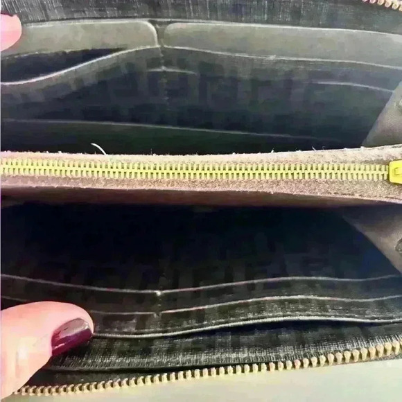 FENDI FF Zucchino Coated Canvas Zip Around Wallet Black Signature with gold zip - Picture 5 of 12